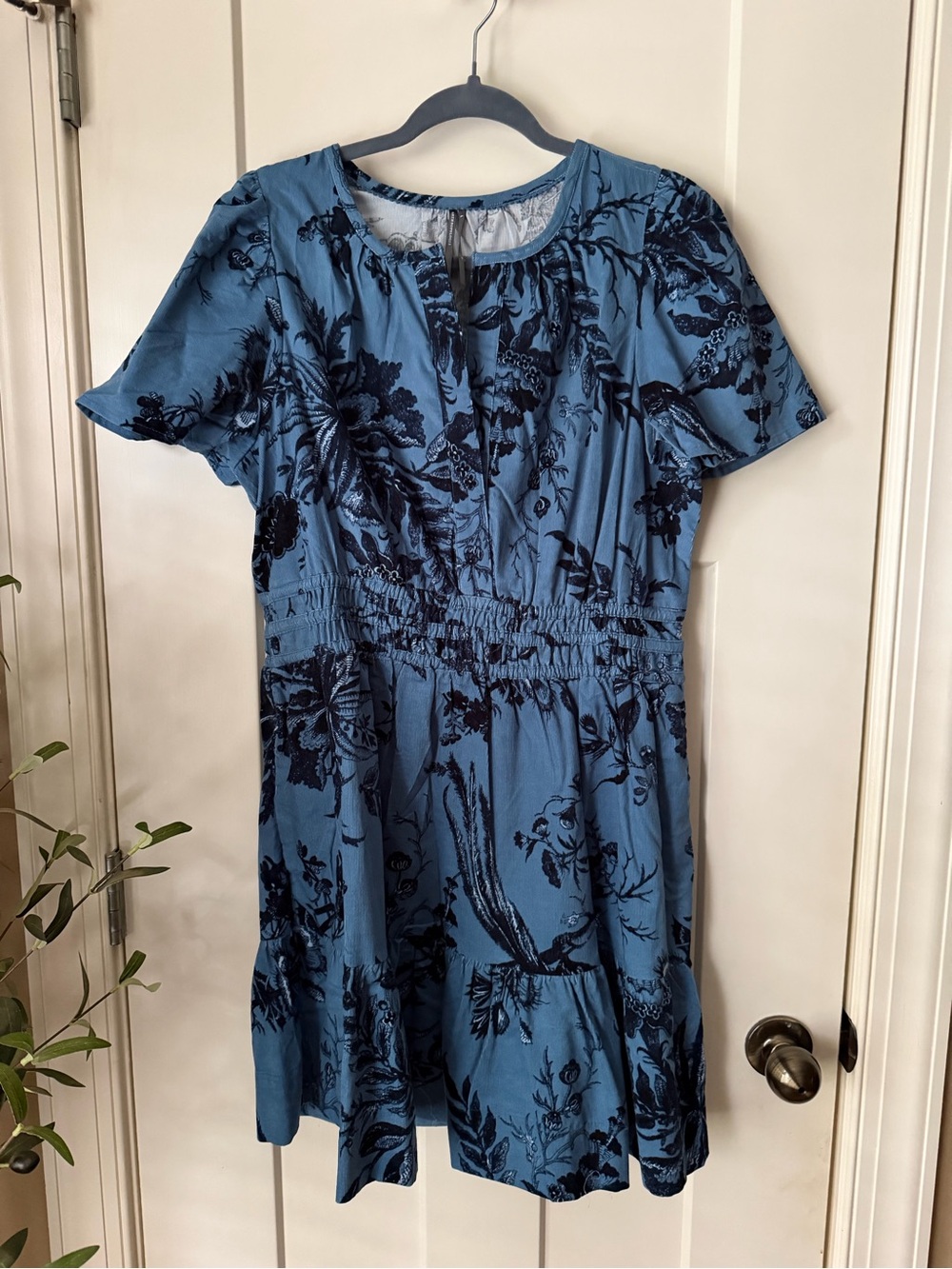 NWT Anthropologie Somerset Blue Floral Mini Dress Size Large - Picture 3 of 11